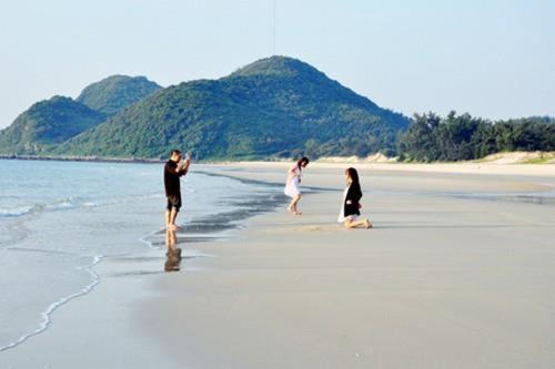 クアンラン Nha Nghi Phuong Thao Bed & Breakfast エクステリア 写真